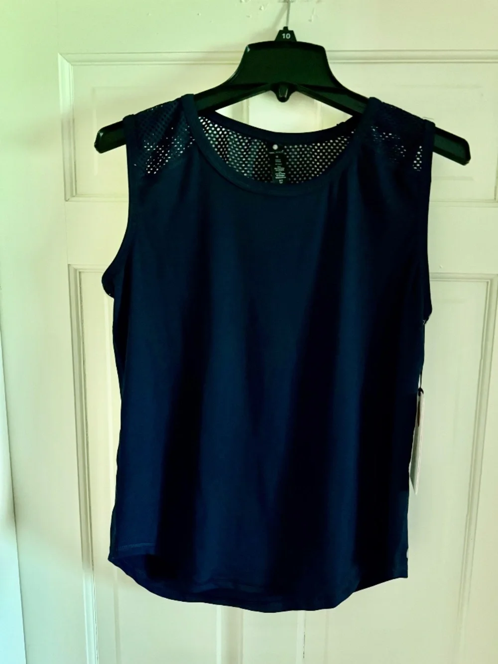 Yogalicious Wms Sleeveless Athletic Top Size Med NWT - Picture 4 of 6